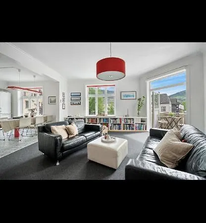 Stor Leilighet I Hjerte Av Apartment